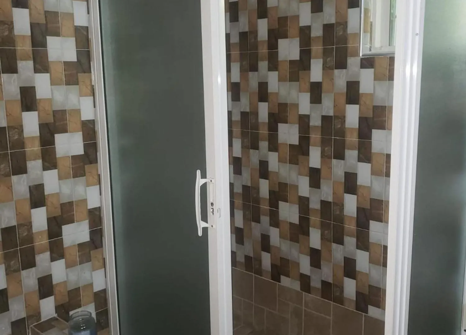 Room In House - Charming Kingston Room For Rent - Private Entrance Full Access 0*,  Jamajka